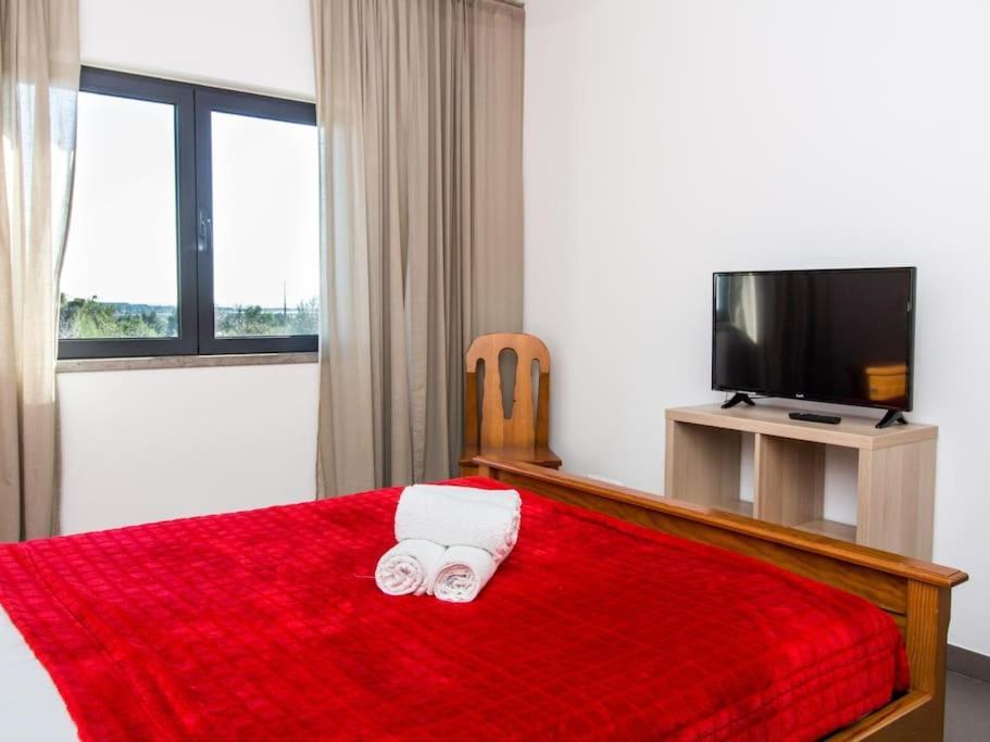 Lake Apartment - Pool And Sea View & Tennis Court & Bbq Pera Bagian luar foto